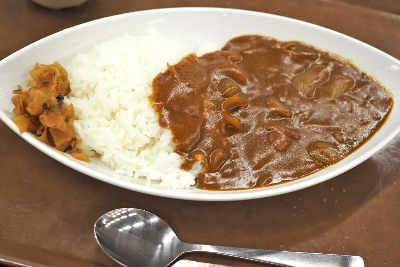 ▲「イチナナカレー」（350円）
