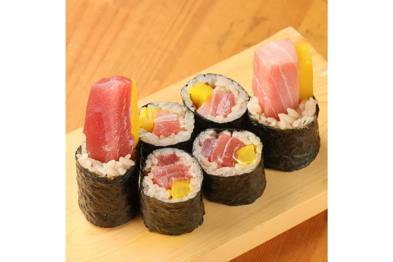▲「はみだしトロたく巻き」（1,089円）