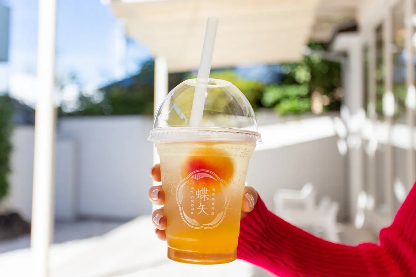 ▲秋気分に浸れる「梅キンモクセイソーダ」（570円 ※提供は11月9日まで）