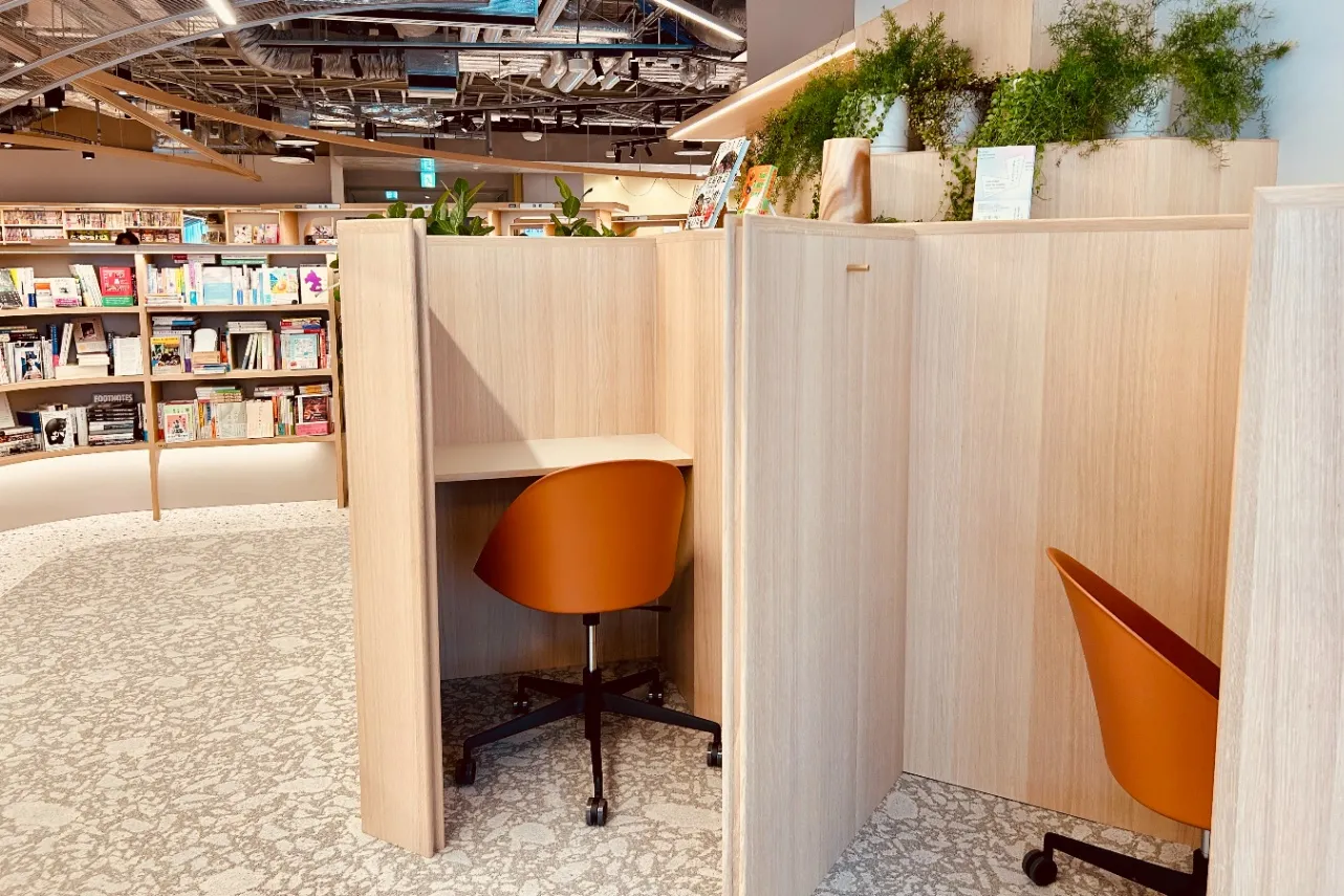▲「BOOK BIOTOP」（撮影：レッツエンジョイ東京編集部）