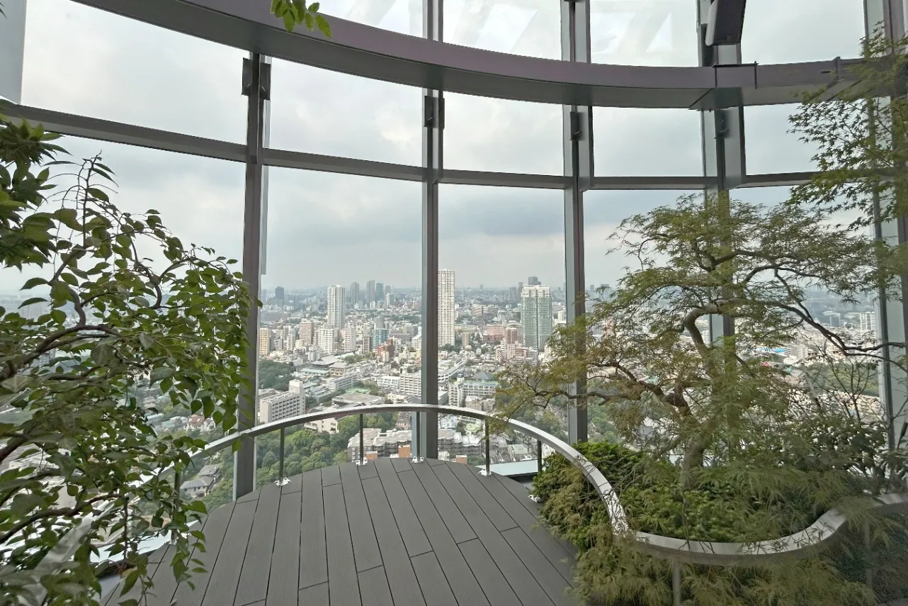 ▲空に浮いているような写真が撮れるスポット！（撮影：レッツエンジョイ東京編集部）