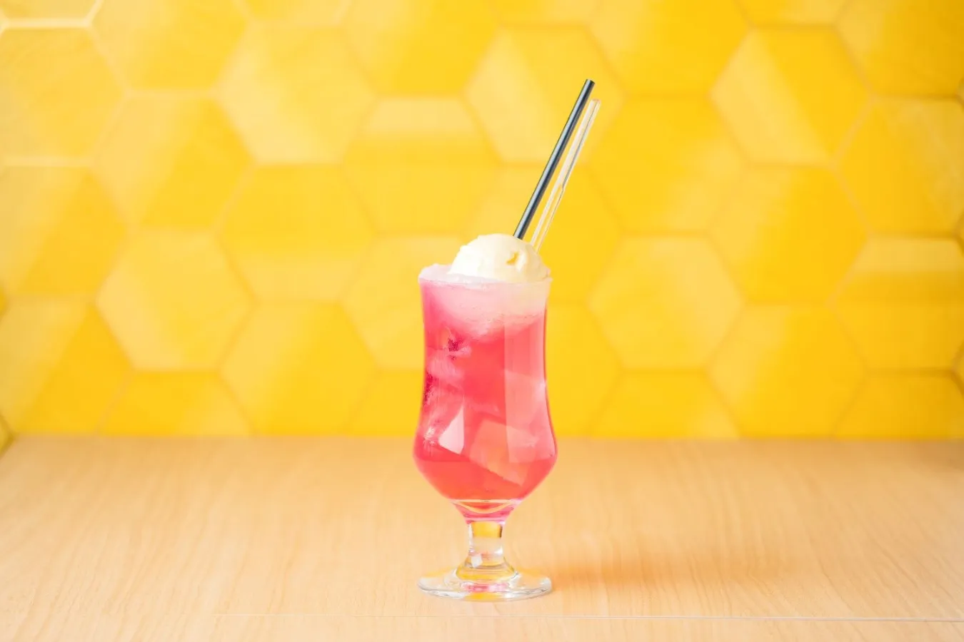 ▲「ピンククリームソーダサワー」