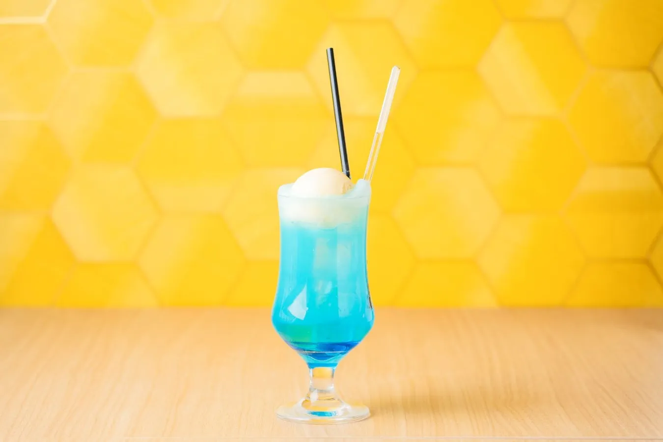 ▲「ブルークリームソーダサワー」