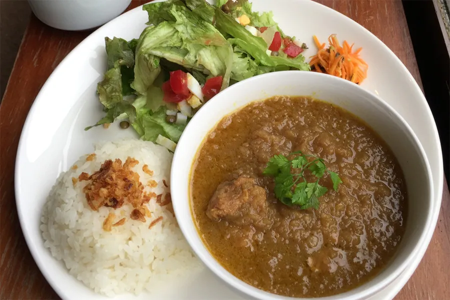 【新宿三丁目】15時以降の遅ランチがあるカフェ3選