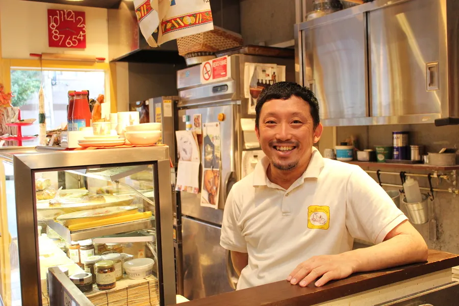 話題のフォカッチャ専門店で、異国情緒に浸る