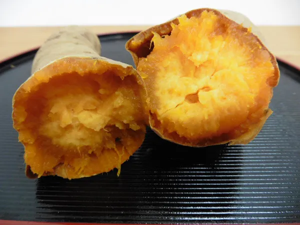 【豪徳寺】 焼きいも専門店「ふじ」で安納芋など食べ比べ