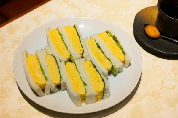 有楽町の老舗喫茶「はまの屋パーラー」が移転！名物「たまごサンドゥイッチ」も携え日本橋へ