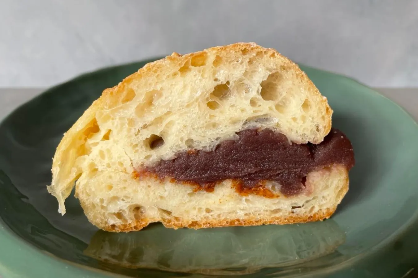 むぎゅっと瑞々しい生地はやみつきになる美味しさ！三鷹の注目パン屋さん「siro」_1851313