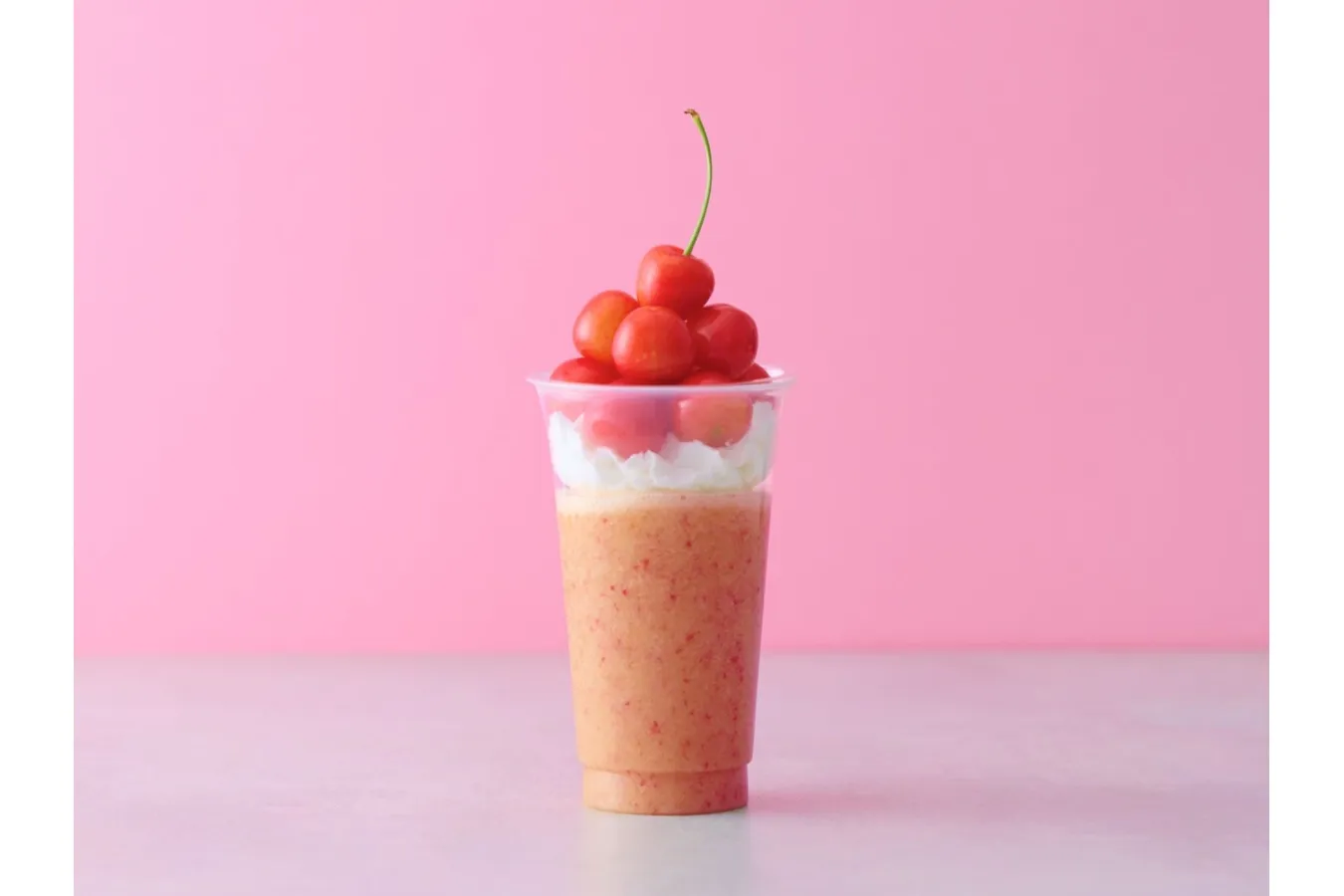 由加 さくらんぼ さくらんぼ12粒以上を使用！自由が丘「一果房」から期間限定ジュースが登場