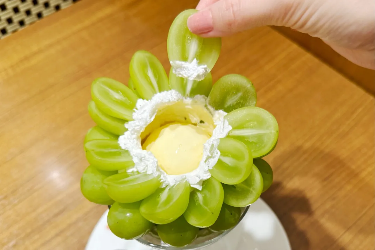 ほぼイチゴで構成！「果実園リーベル」の贅沢パフェがスゴすぎる。_2108500