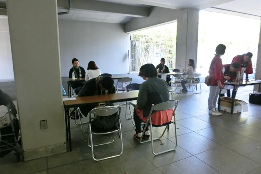 ▲お坊さんと話そうコーナーも。一対一で話す勇気が出ずに今回は申し込みませんでした。