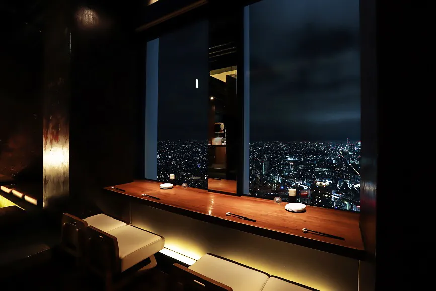 （PR）ムード満点の夜景ディナーはいかが？リニューアルした「新宿野村ビル」の眺望レストランフロアへ