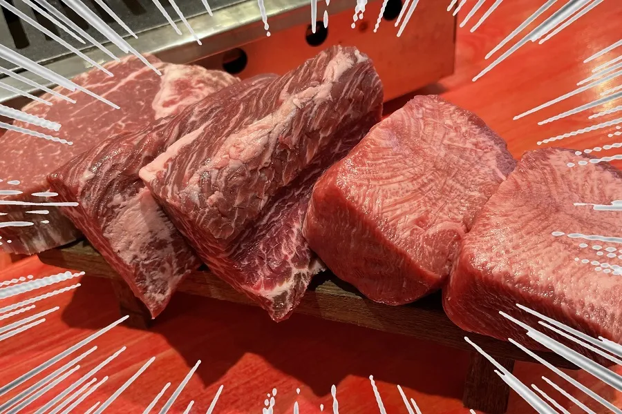 総重量550gの「伝説盛り」がスゴい！「焼肉ここから」レポ