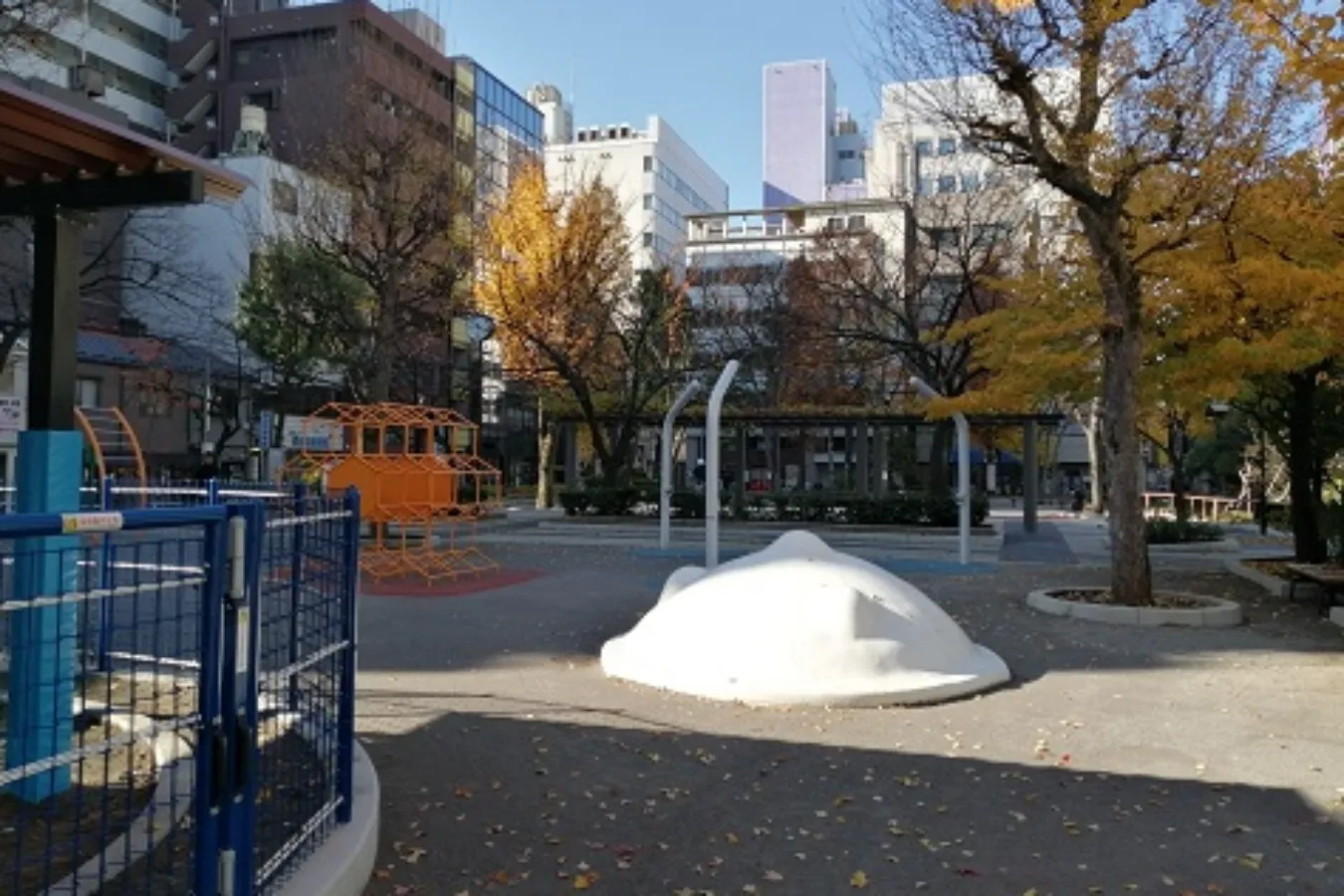 仲御徒町駅の“ヒビ活”スポット_3916954