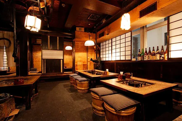 赤坂の風情も満喫できる古民家グルメに舌鼓を打つ