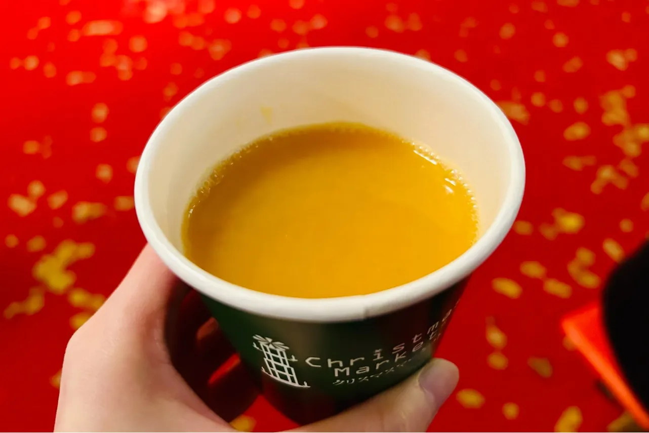 ▲「ホットオレンジ」（500円、マグ付1,700円）（撮影：レッツエンジョイ東京編集部）