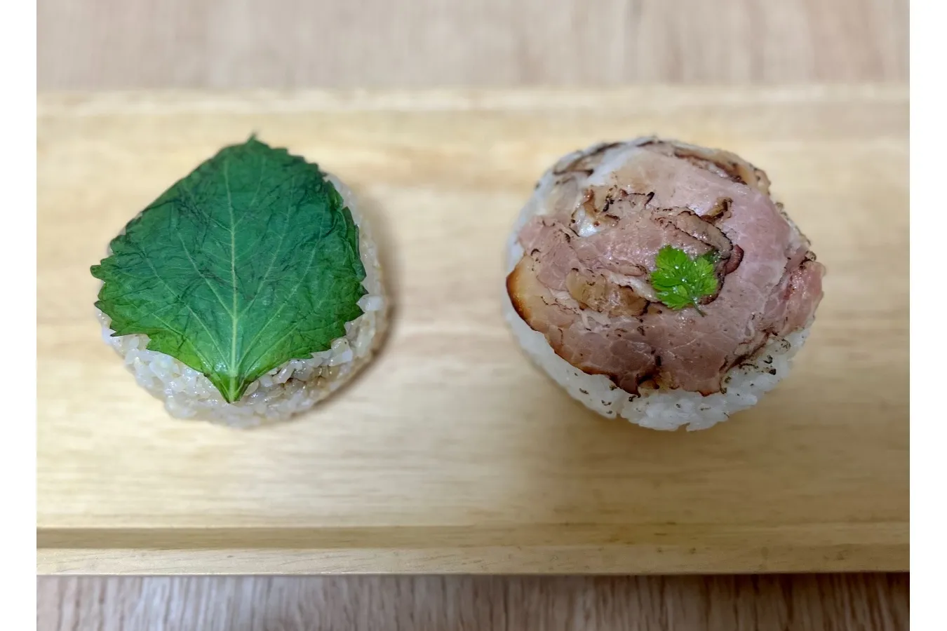 定番にプラス？いつもと違うおにぎりを食べたい人必見！　種類が豊富で絶対に悩んでしまう「おにぎり屋さん」から食のトレンドを見る_1157169