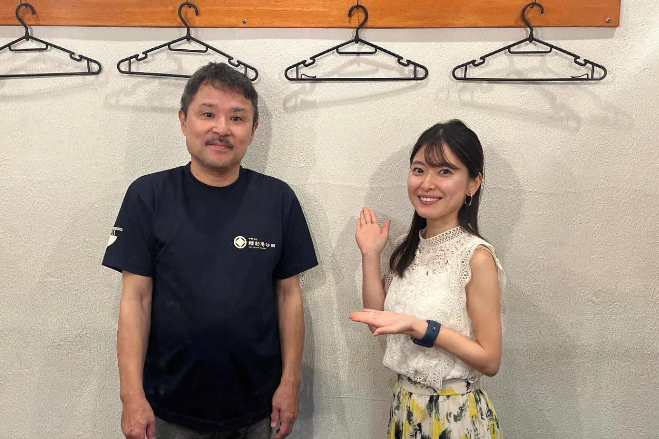 ▲砂田裕史さん(左)と筆者(右)