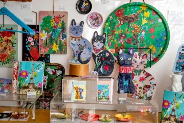 フランスから届いたカラフル雑貨など！外苑前で立ち寄りたいショップ5選
