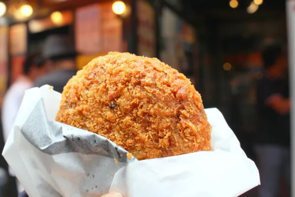 上野・アメ横の「食べ歩き」グルメ3選