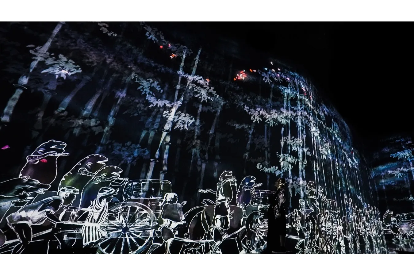 ▲チームラボ《Walk, Walk, Walk: 探し、遠ざかり、また 出会う》《境界のない群蝶》©チームラボ