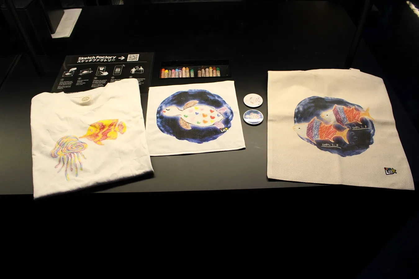 ▲「スケッチファクトリー」で制作できるグッズ群 ※編集部撮影