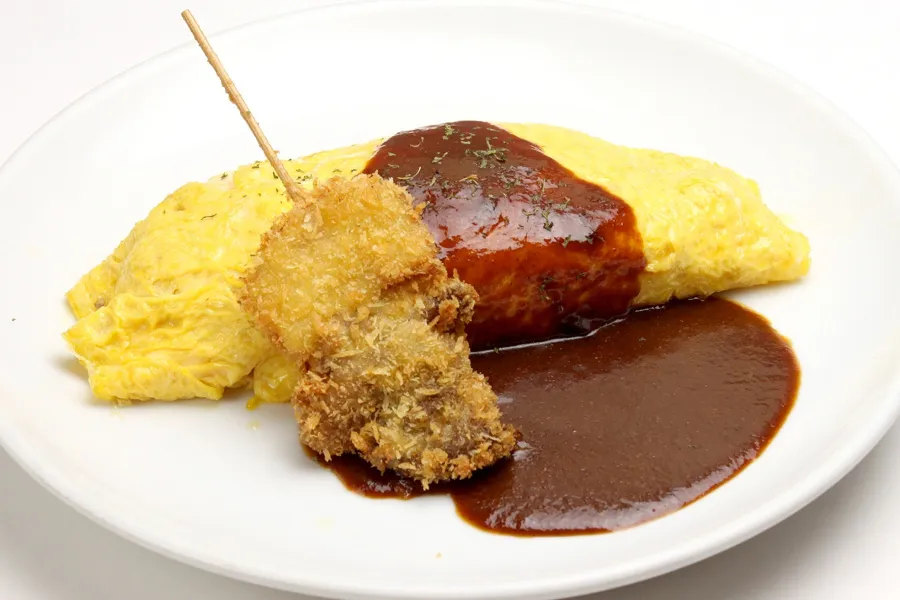 ▲「千成屋オムライス 串カツ付き」（1,180円）