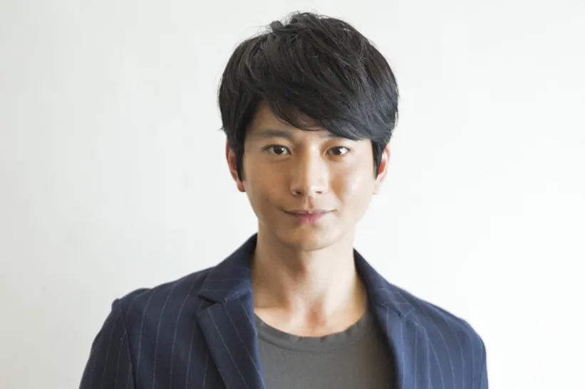 向井 理さんは塊肉を焼くのがマイブーム！？気になるプライベートと自ら企画に携わった新作映画の裏話に迫る！