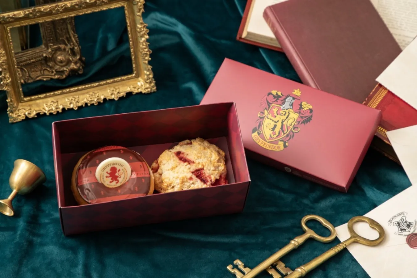 ▲「グリフィンドール セット」WIZARDING WORLD characters, names, and related indicia are © & ™ Warner Bros. Entertainment Inc. Publishing Rights © JKR. (s24)