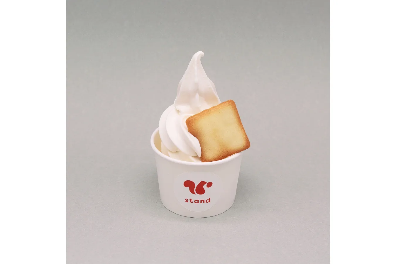 ▲「賞味期限60秒　完全無添加ソフトクリーム」