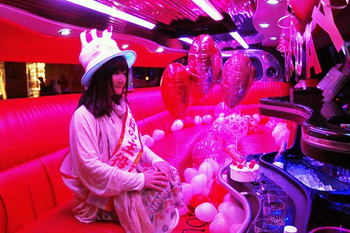 リムジン貸し切りで「ひとり誕生日パーティー」体験