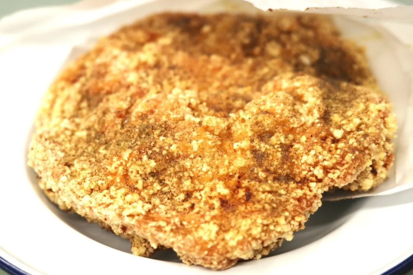 ▲「大雞排（台湾フライドチキン）」　（890円）写真提供：シーシートーキョー XIXI TOKYO 嘻嘻東京