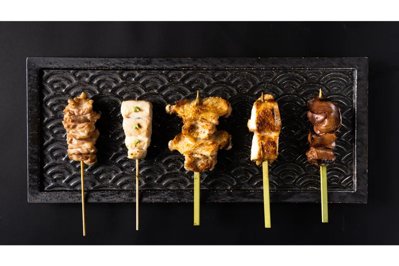 中国料理の名店が手掛ける「銀座 焼き鳥 桃の木」オープン！極上の地鶏を使用した串を提供