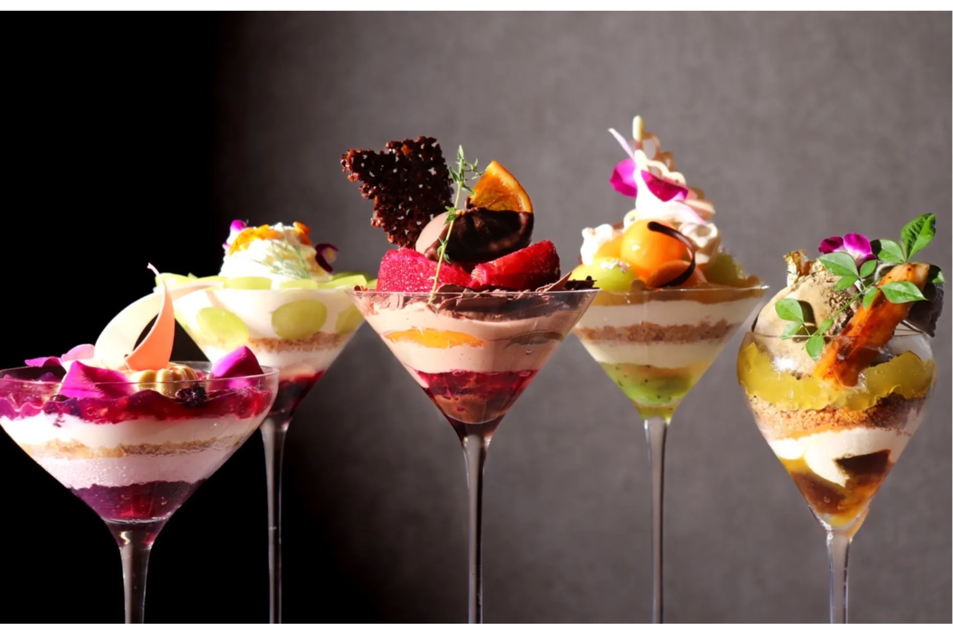 夜パフェ専門店「パフェバー &VIGO」鎌倉にオープン！旬のフルーツを