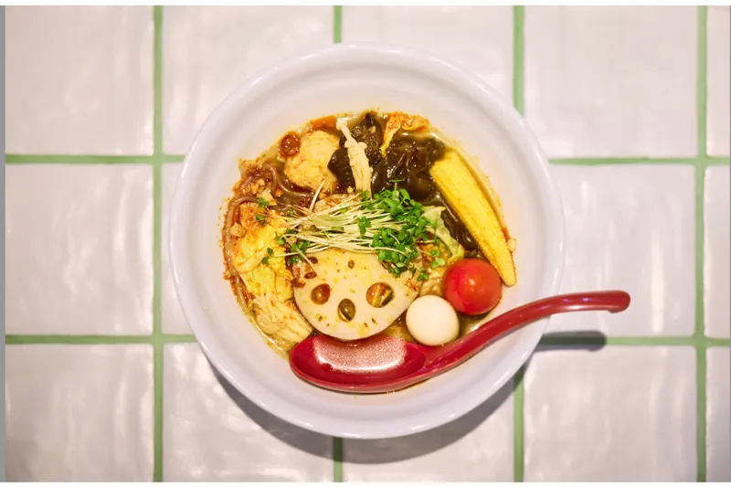 “和風だし”の麻辣湯専門店「転転麻辣湯」代官山にオープン