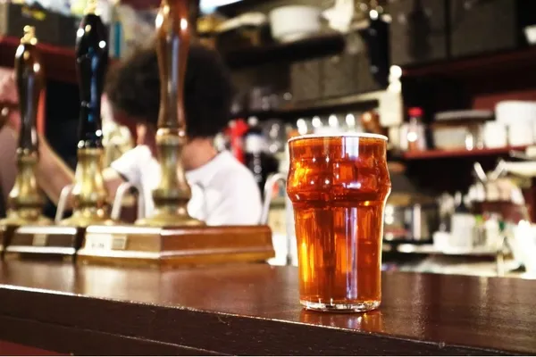 ハンドポンプで注がれたビールが美味しすぎ！マニアが興奮してしまう、高円寺「Beer Engine」へ