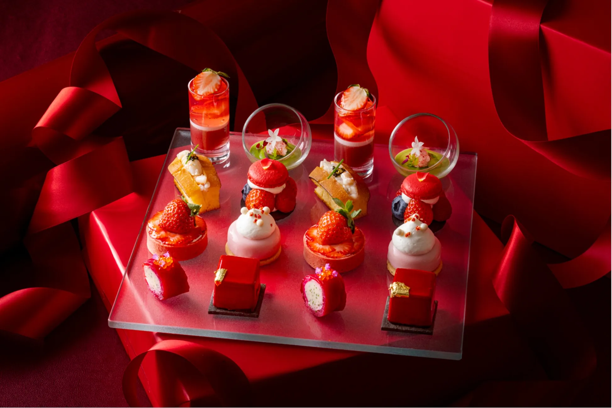 【コンラッド東京】“国産いちご”を堪能する上品なアフタヌーンティーが登場！