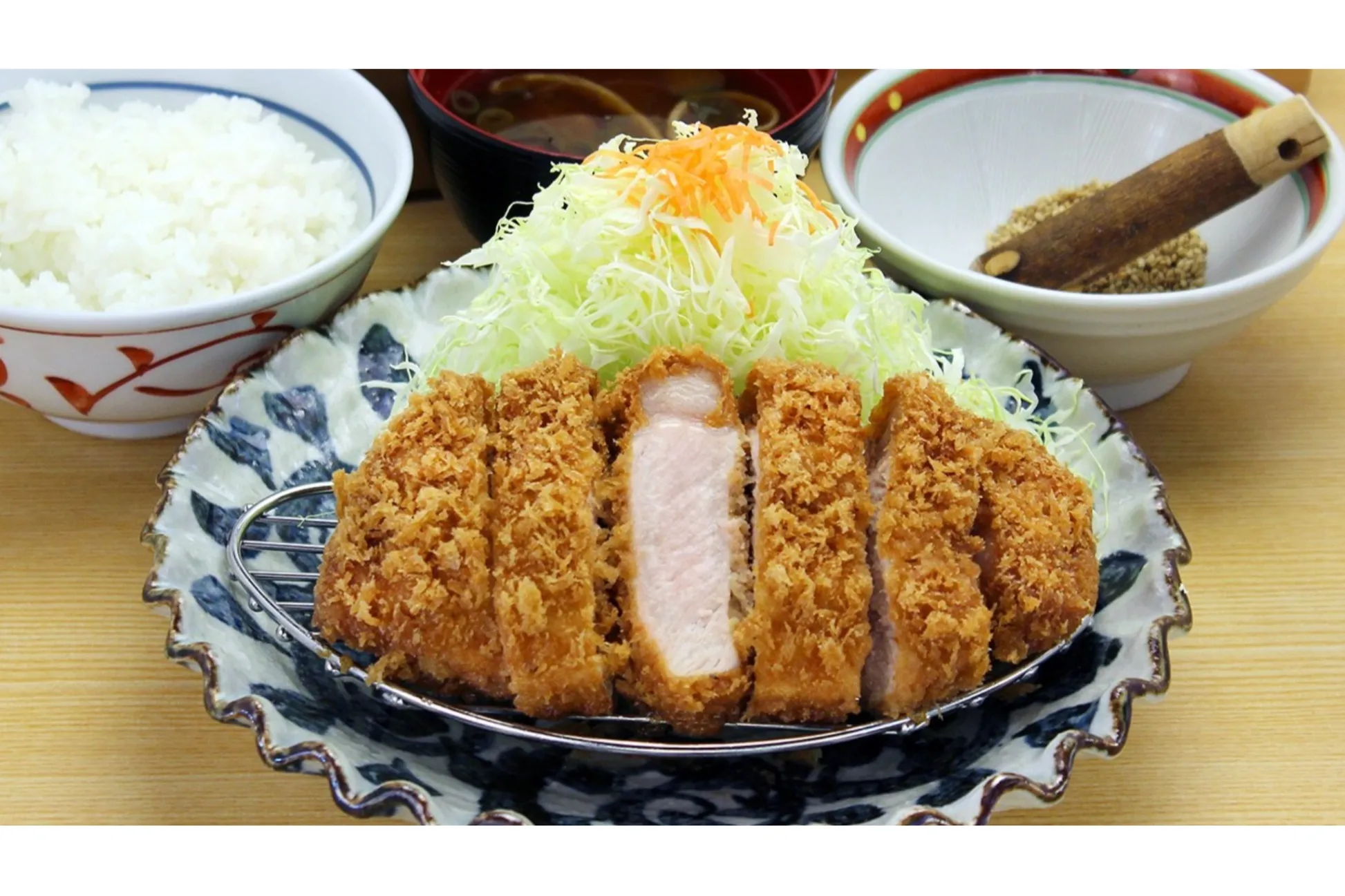 和歌山発！老舗とんかつ専門店「厚切りとんかつ よし平」神奈川県・座間市にオープン