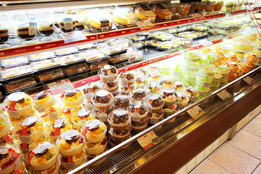 【激安注意】コンビ二スイーツが30％オフ！？ ロールケーキ、プリンetc.コスパ最強スイーツショップ「ドンレミー」レポ