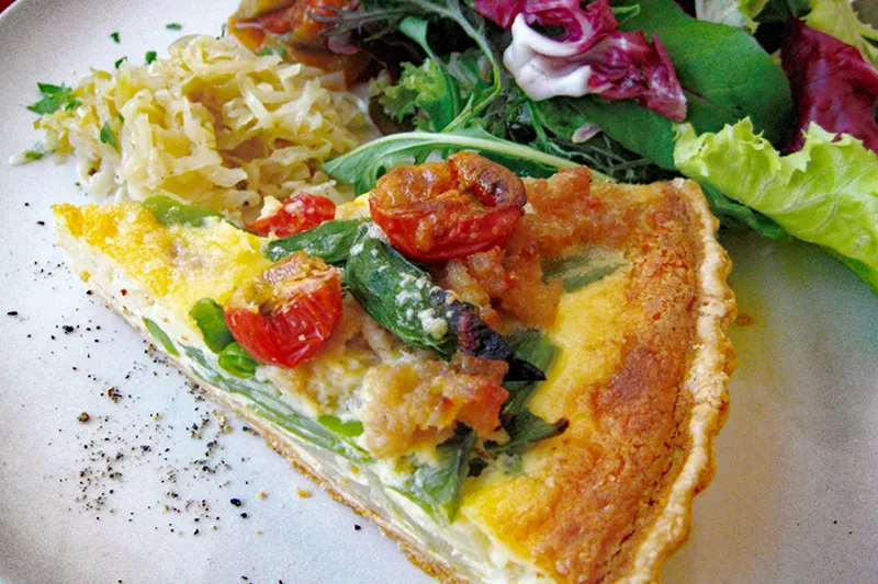 【池袋西口】キッシュやガパオごはんも！美味しい穴場カフェランチ3選