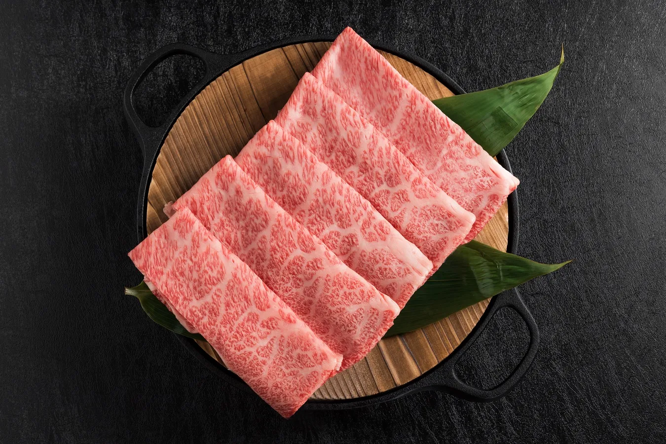【新宿】プロジェクションマッピングが楽しめる「東京焼肉 黒木」オープン_528411