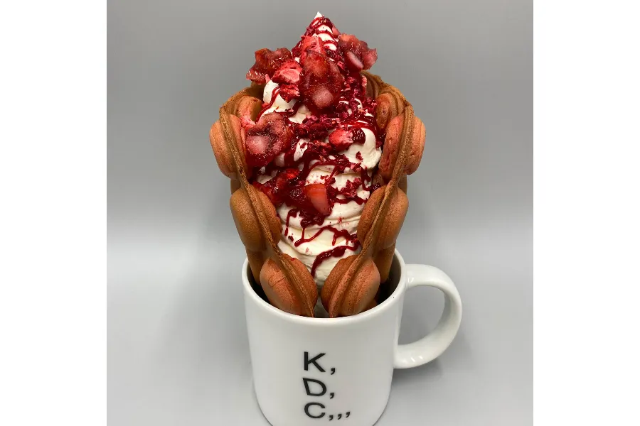 フードホール「NEW ORK CAFE」が新大久保にオープン