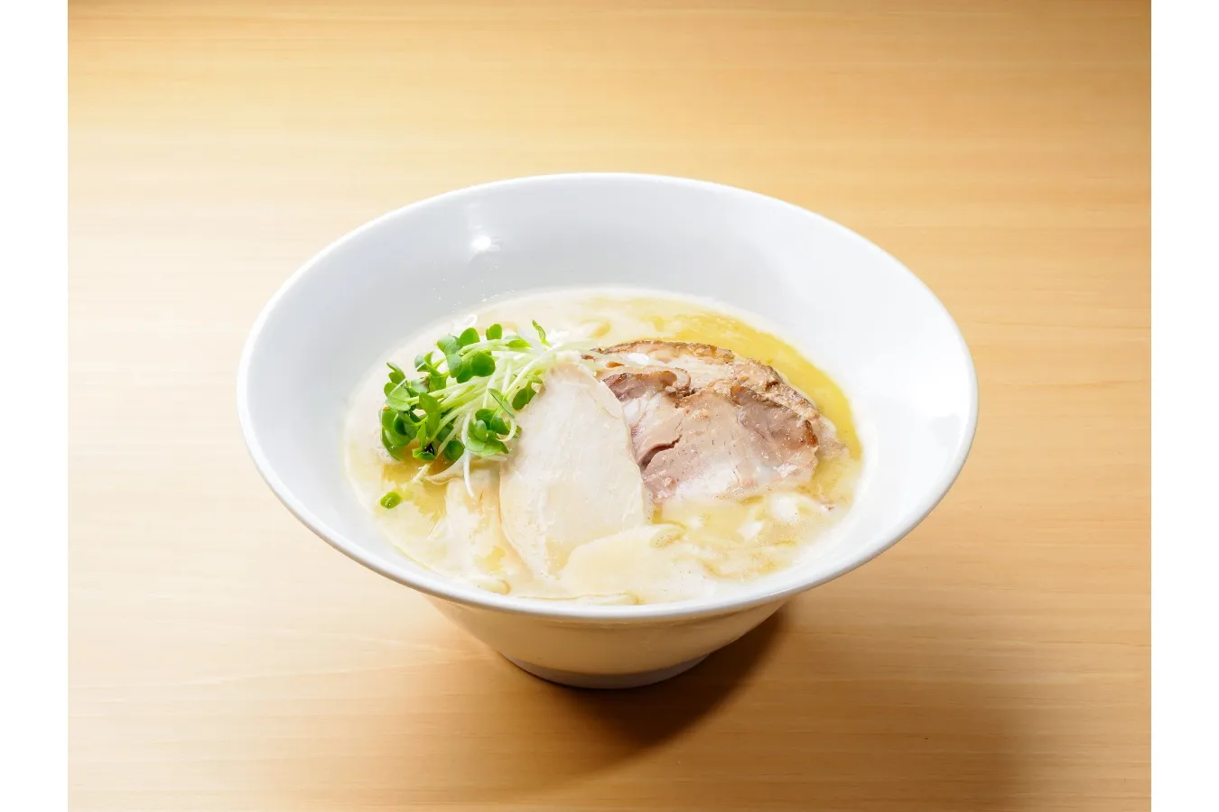 ▲鶏白湯醤油らーめん