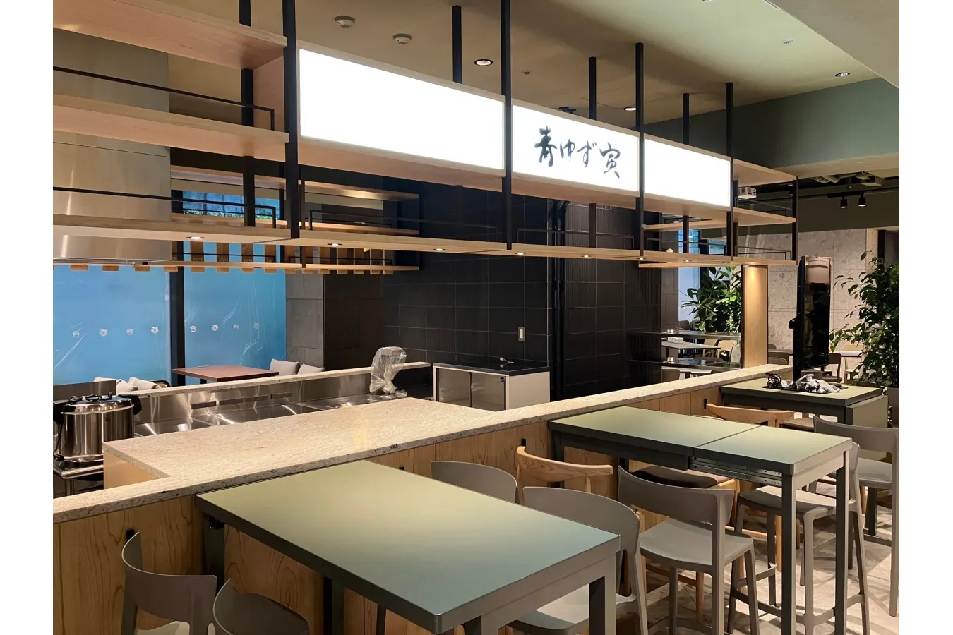 ▲「青ゆず寅 虎ノ門店」内観