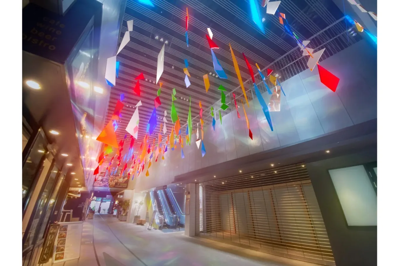 ▲2階貫通通路吹き抜け