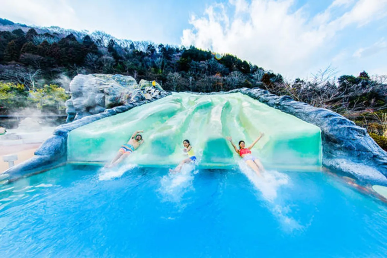 【大満足!!】大人も楽しめる　大型プール 1日中遊んでも遊び尽くせない！日本で人気のプール14選 | GOOD