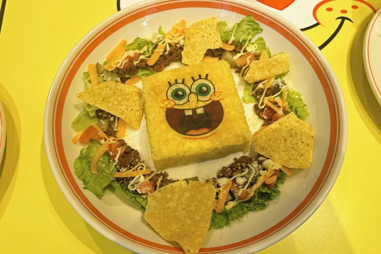 ▲「これが噂のあのお肉！タコライスプレート」※編集部撮影