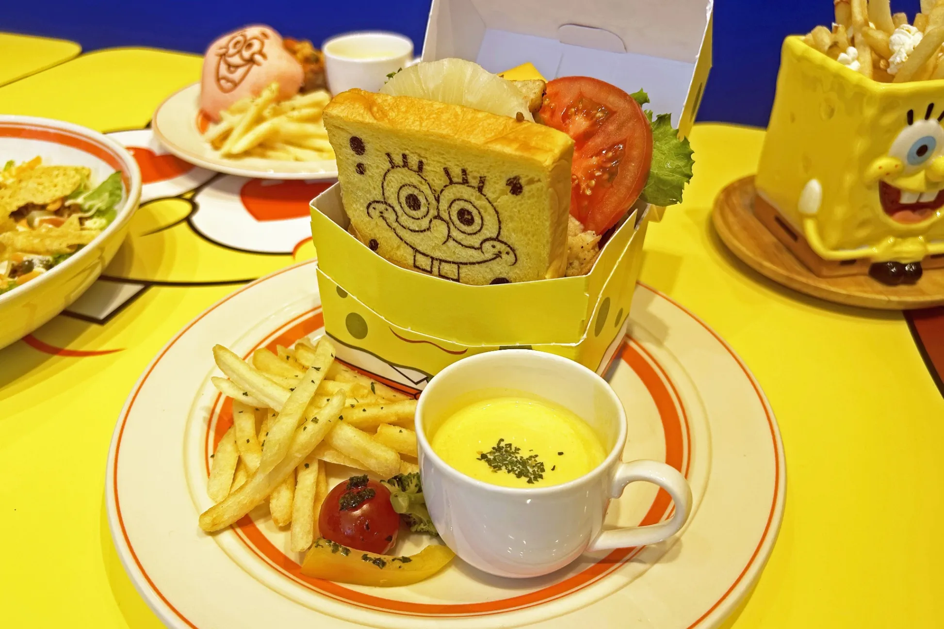 スポンジ・ボブ』モチーフのカフェが渋谷MIYASHITA PARKに！キャラ型