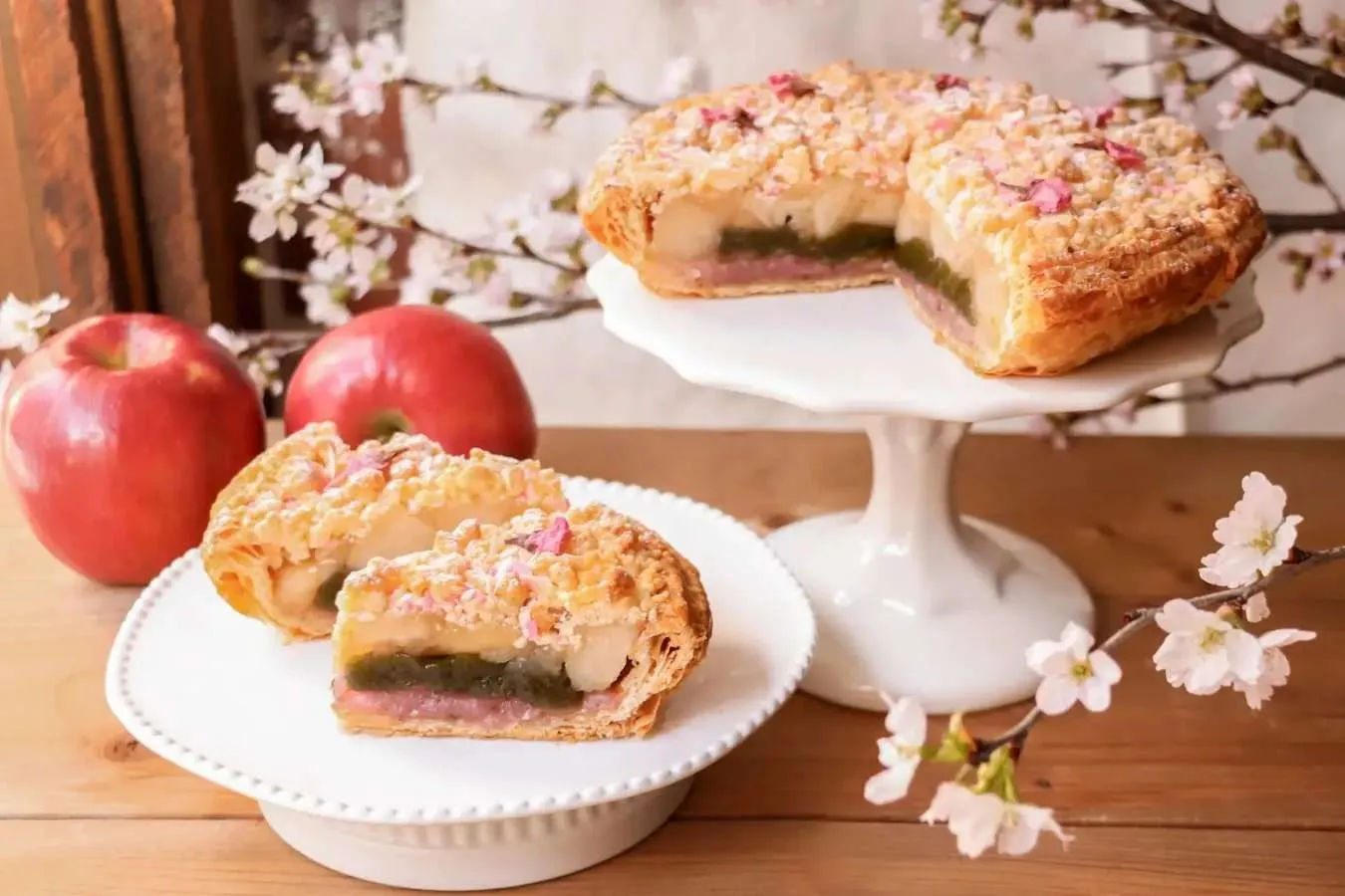 ▲「桜わらび餅アップルパイ」