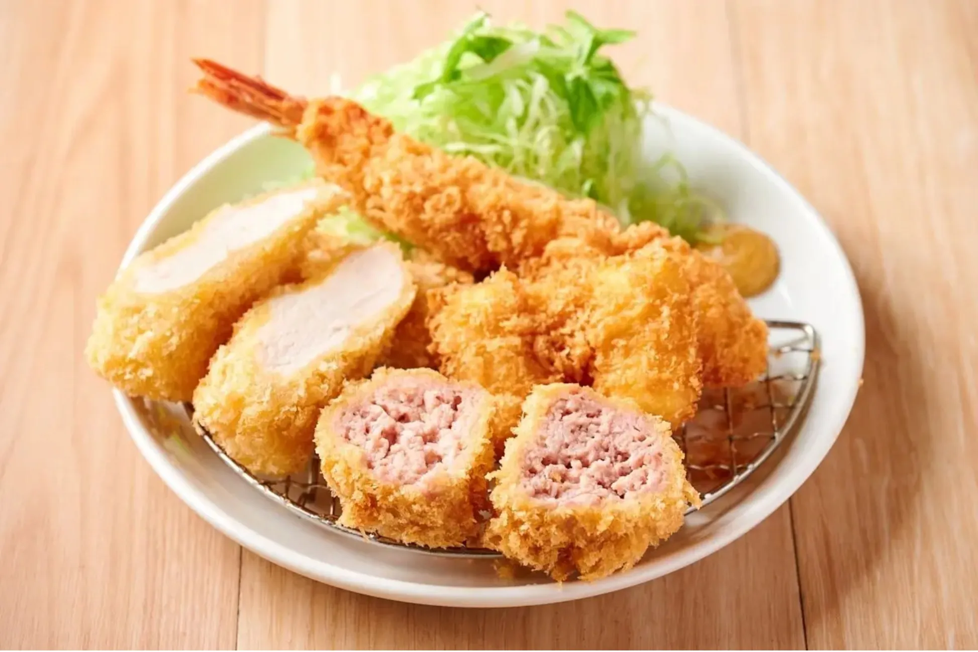 “熟成とんかつ”を堪能できる専門店！「熟成とんかつ フライ家」が四谷にオープン